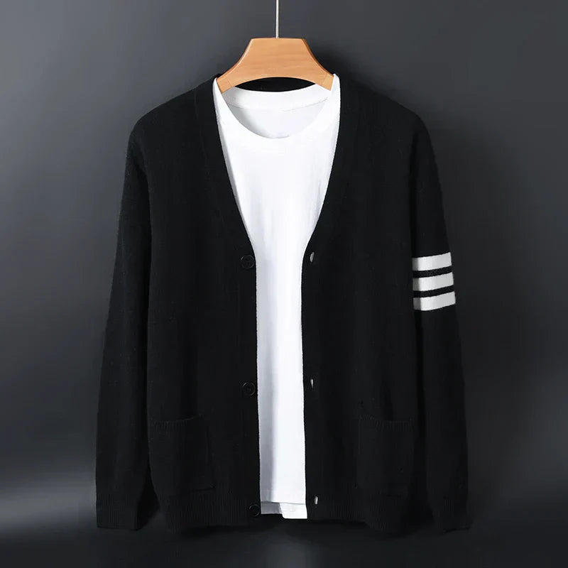 Klassiek wollen gebreid vest